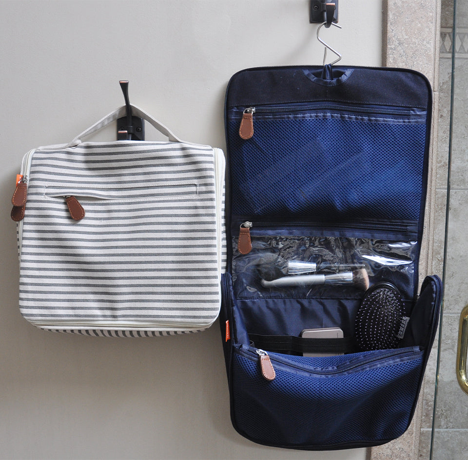 Hanging Travel Kit Gray